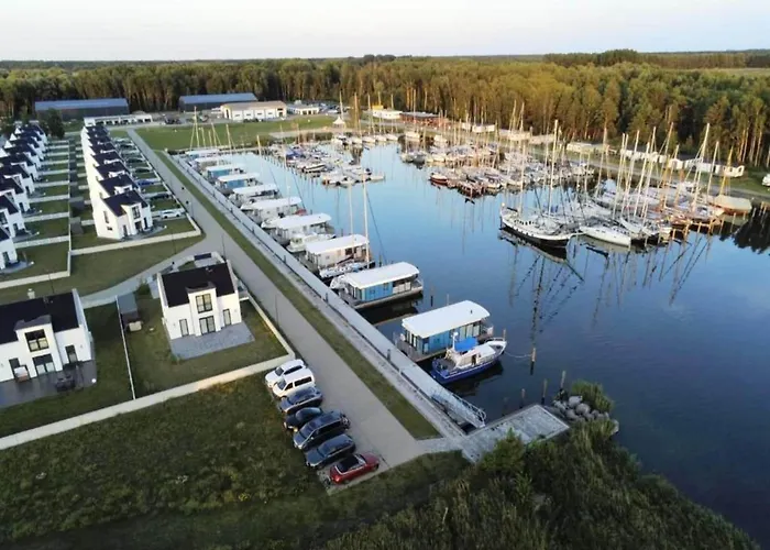 Ferienhaus Am Yachthafen In Peenemünde